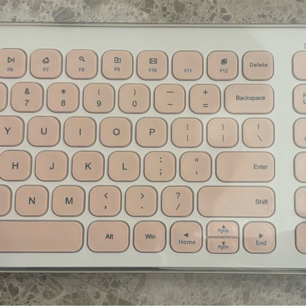 2.4 GH Full-Size Slim Wireless Keyboard with mouse, Pink